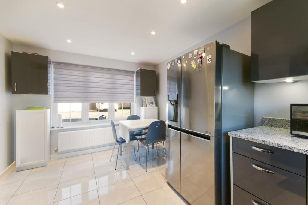 HAYTON CRESCENT,  9.jpg