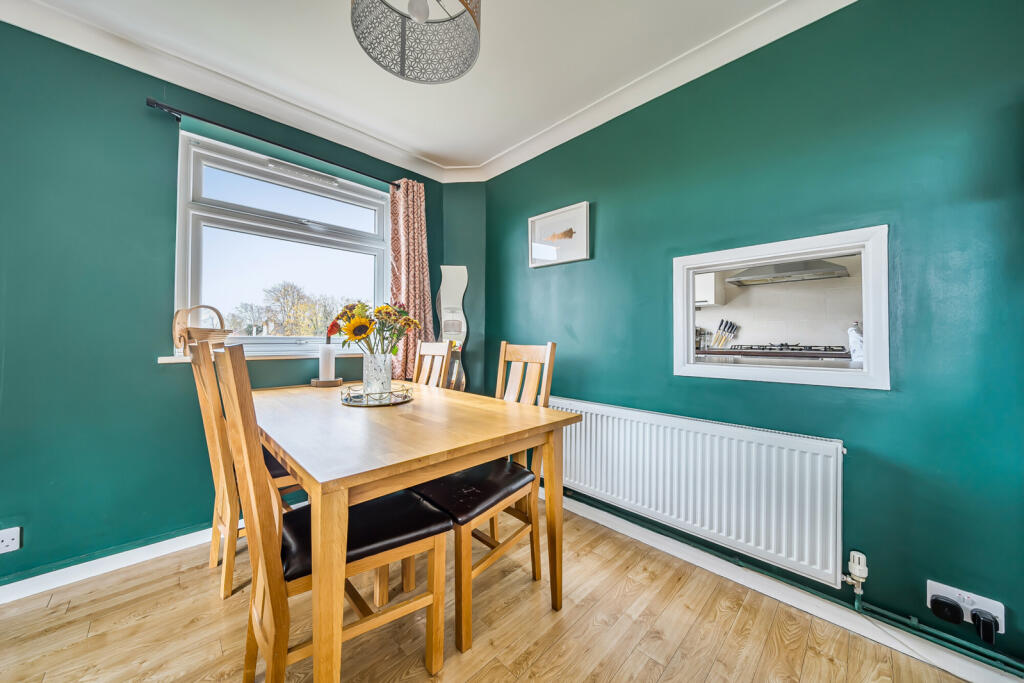 1380744-8-6911c09...