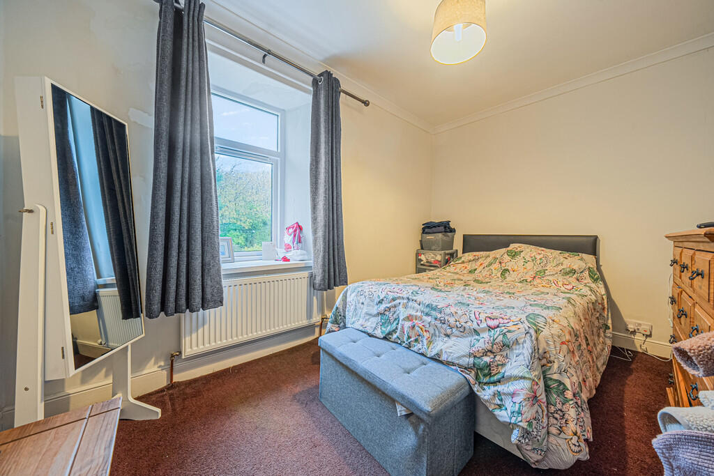 Cuthbert House Be...