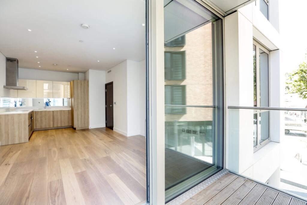 102-grand-tower-s...