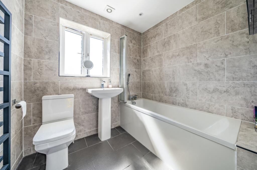 1301907-5-683df6186829e