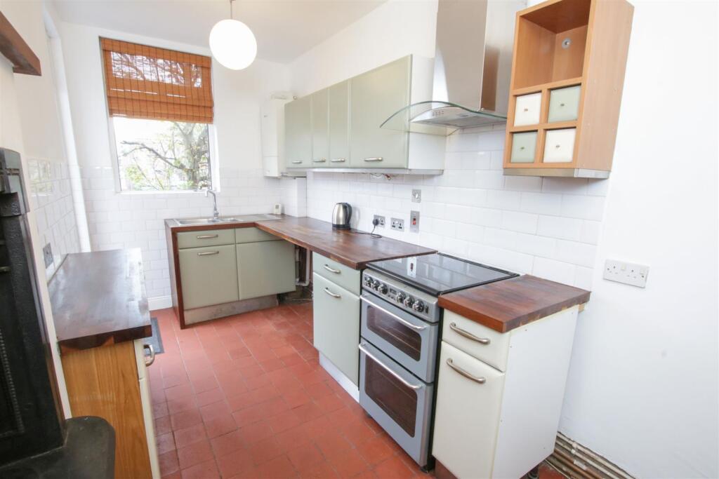 EXTENDED KITCHEN