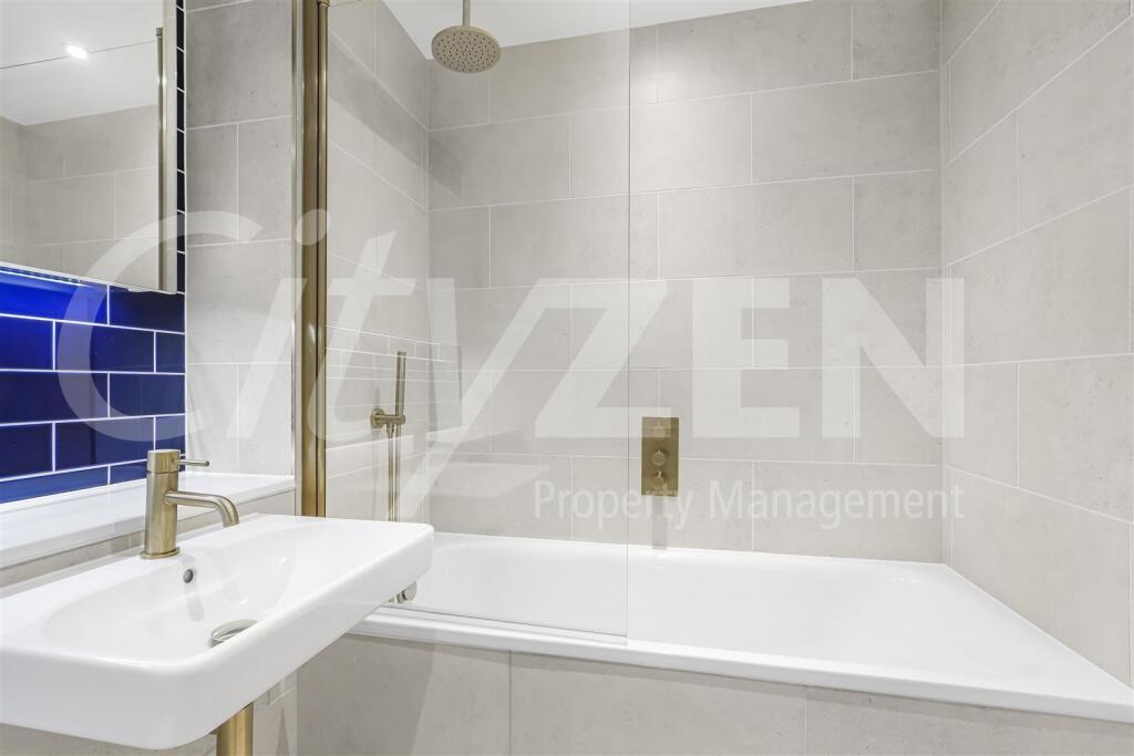 BATHROOM (PHOTO OF SIMILAR APARTMENT)