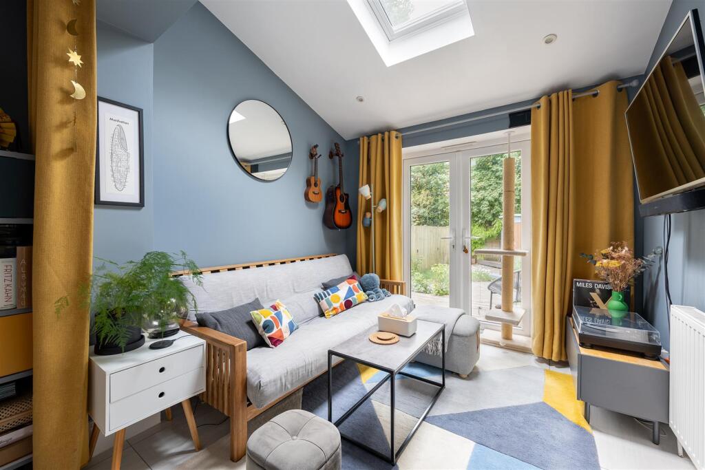 Spruce Hills Road, E17