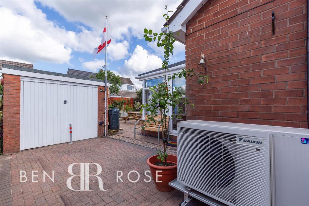 Garage &amp; Heat Pump