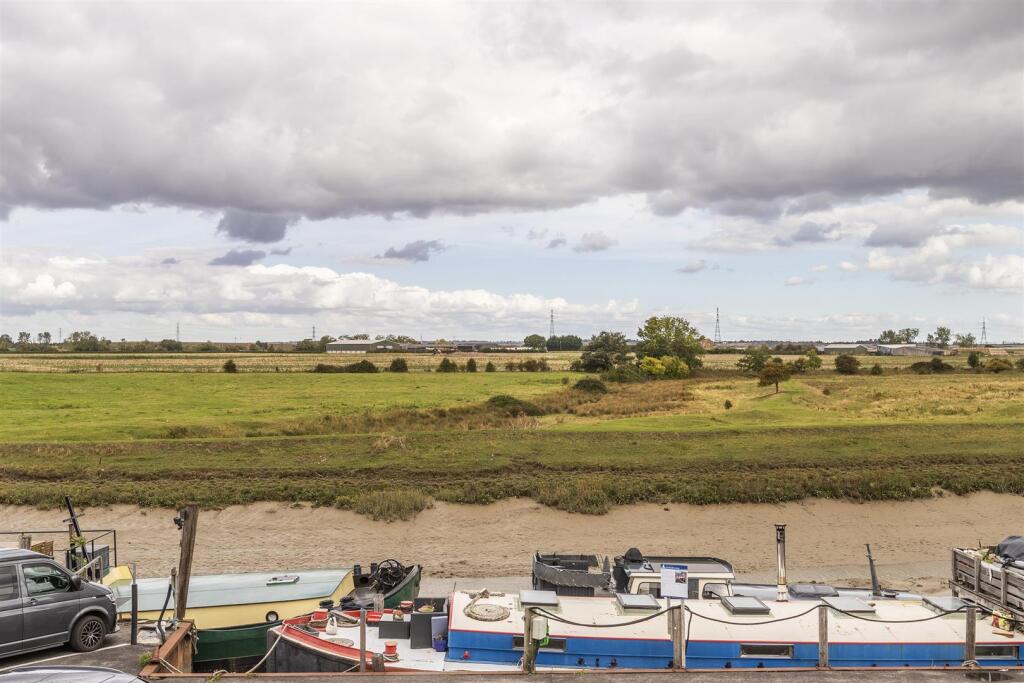 4 Chambers Warf-34 copy.jpg