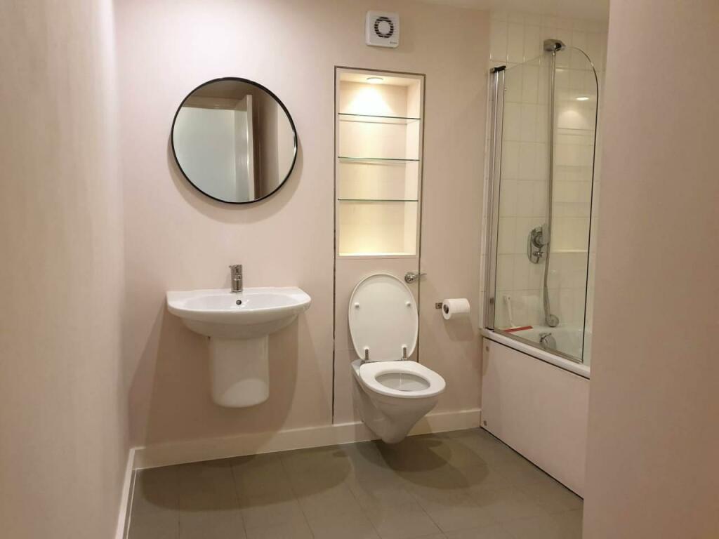 Main Bathroom