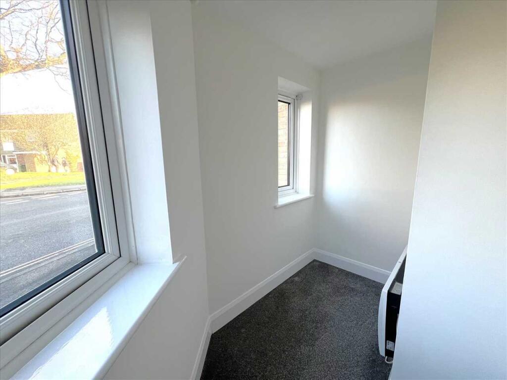 Bedroom Recess Area