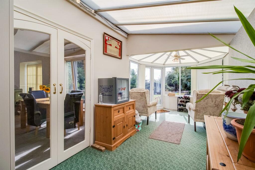 SUN ROOM