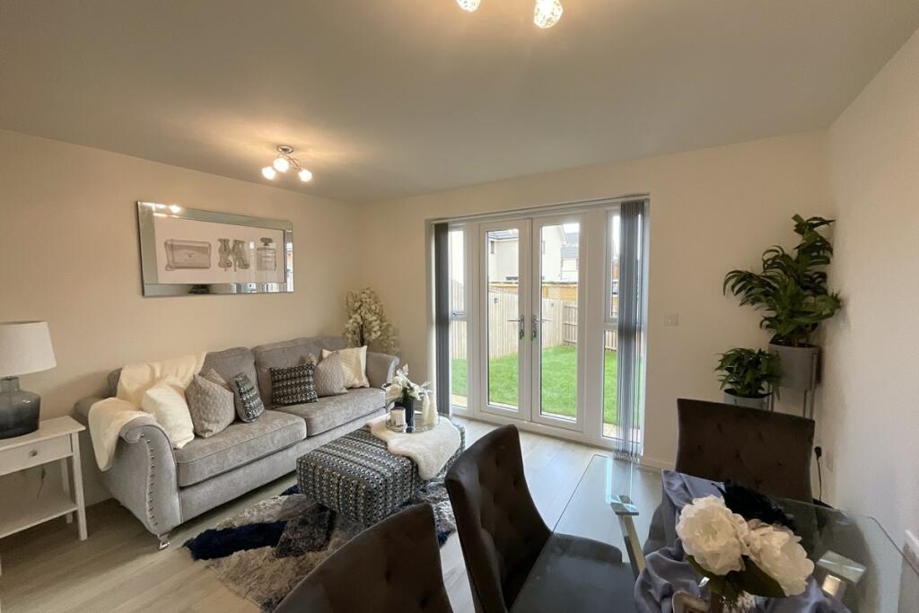 Kitchen Dining Area 