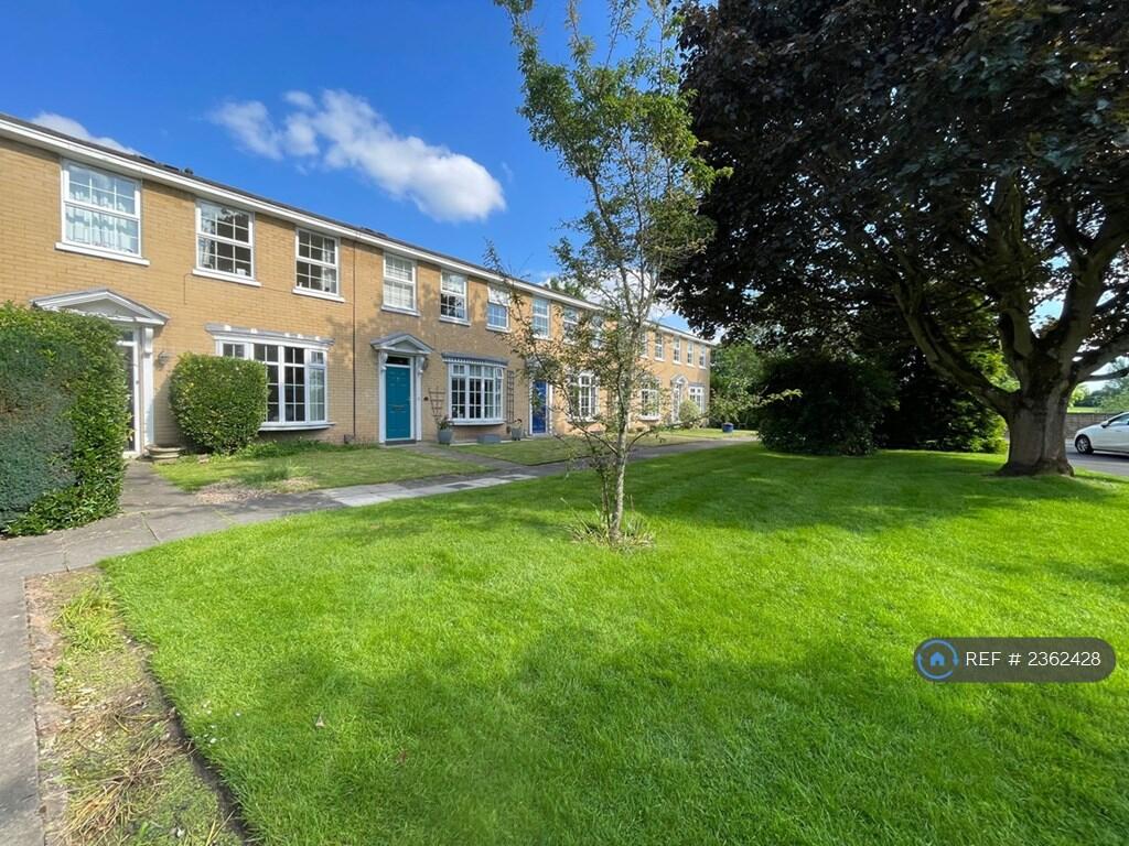 Front Garden (Communal)