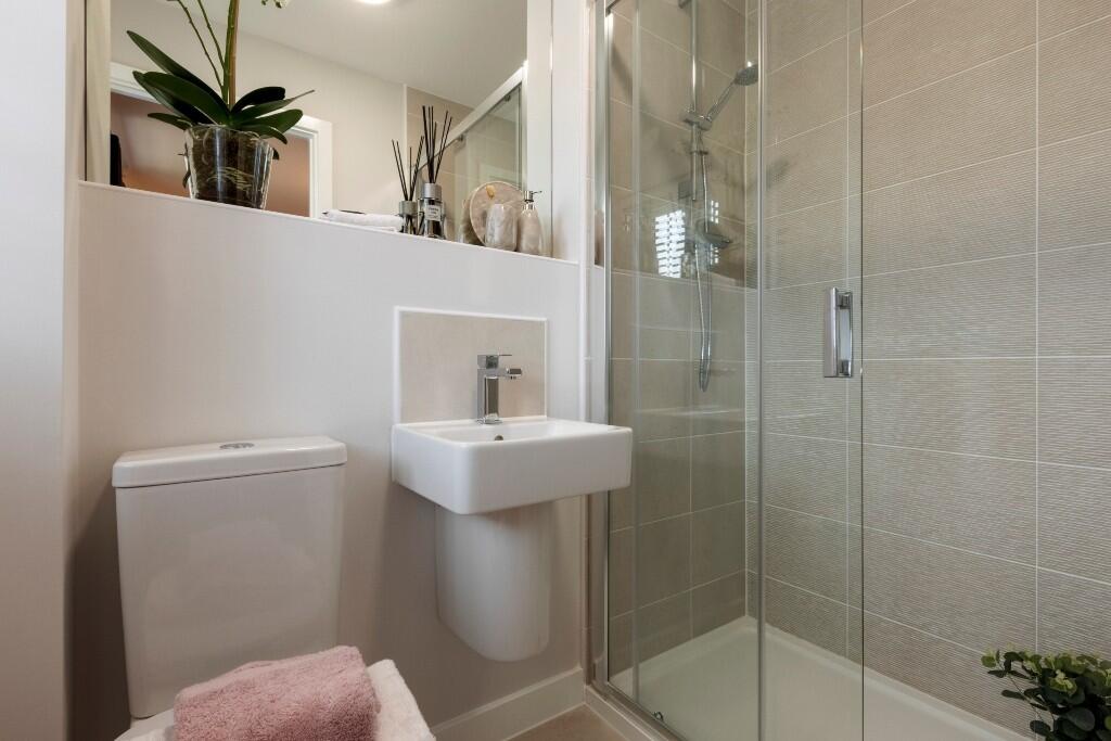 Illustrative ensuite