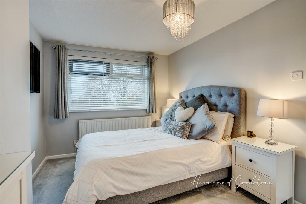 Launcelot Crescent, Thornhill, HernCrabtree (24).j