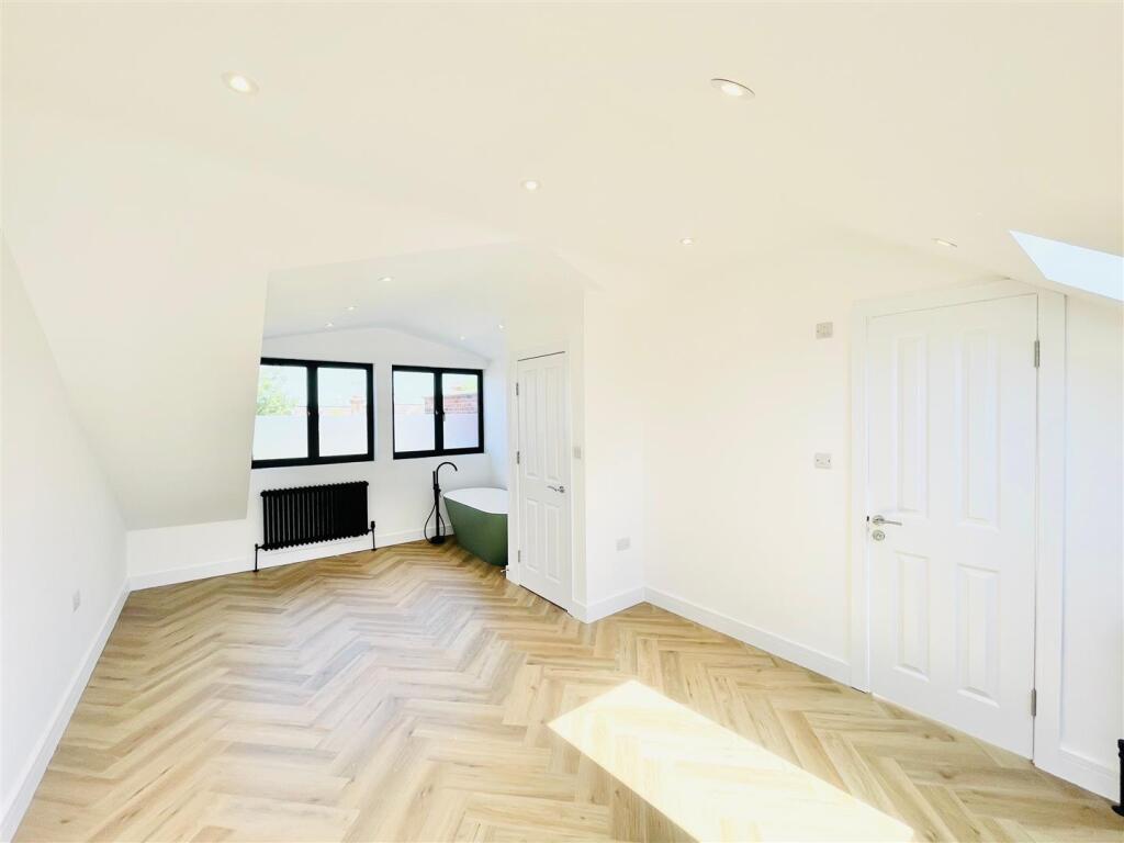 WhatsApp Image 2025-05-01 at 11.29.20.jpeg