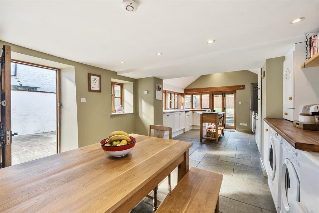 Breakfast Room
