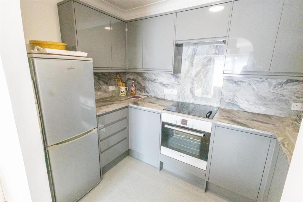 Grosvenor Court-12.jpg