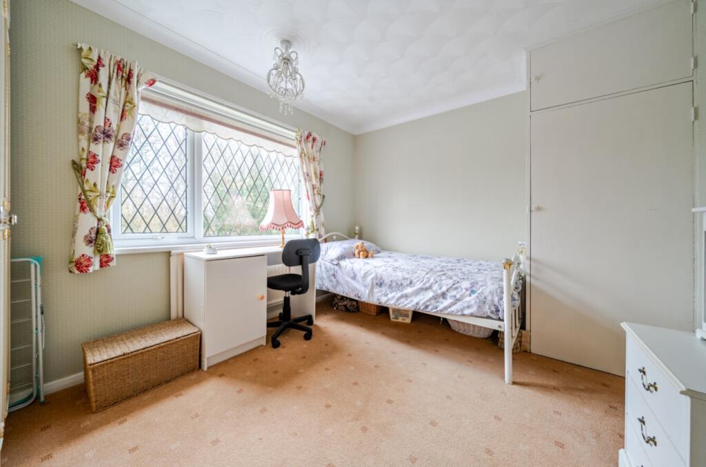 1386466-1-692d8127962d5