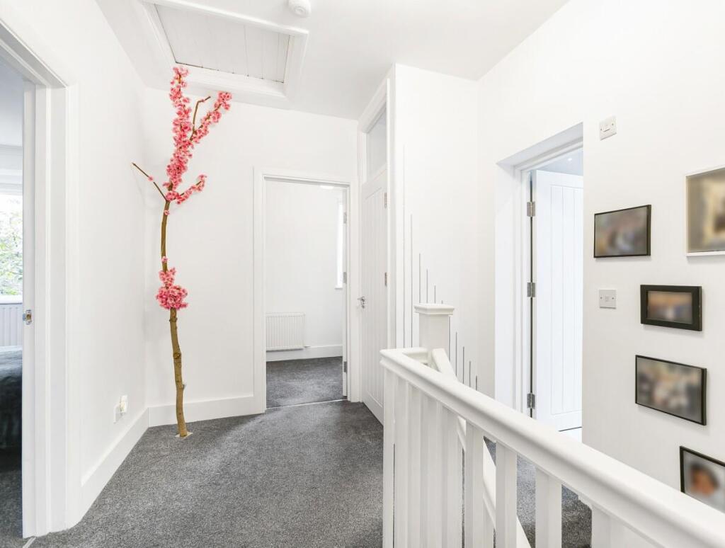 1st floor landing