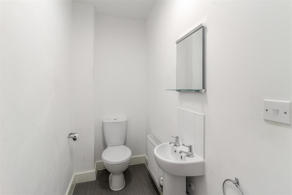 Cloakroom/WC