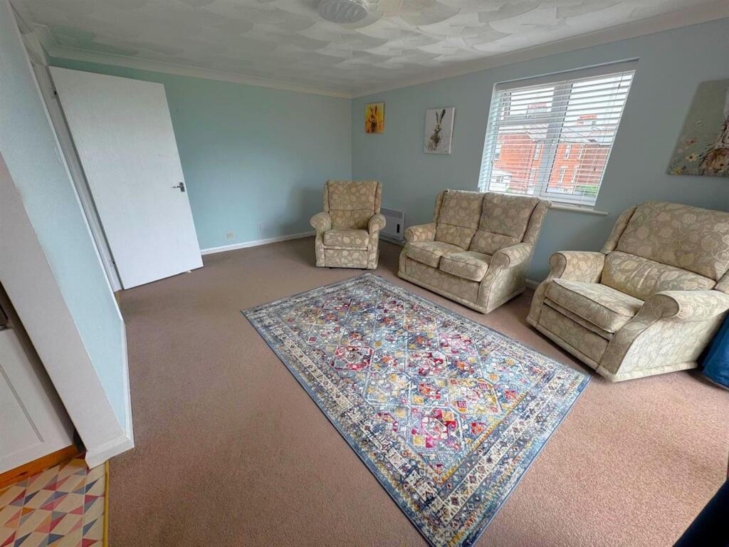 Sitting &amp; dining.jpeg