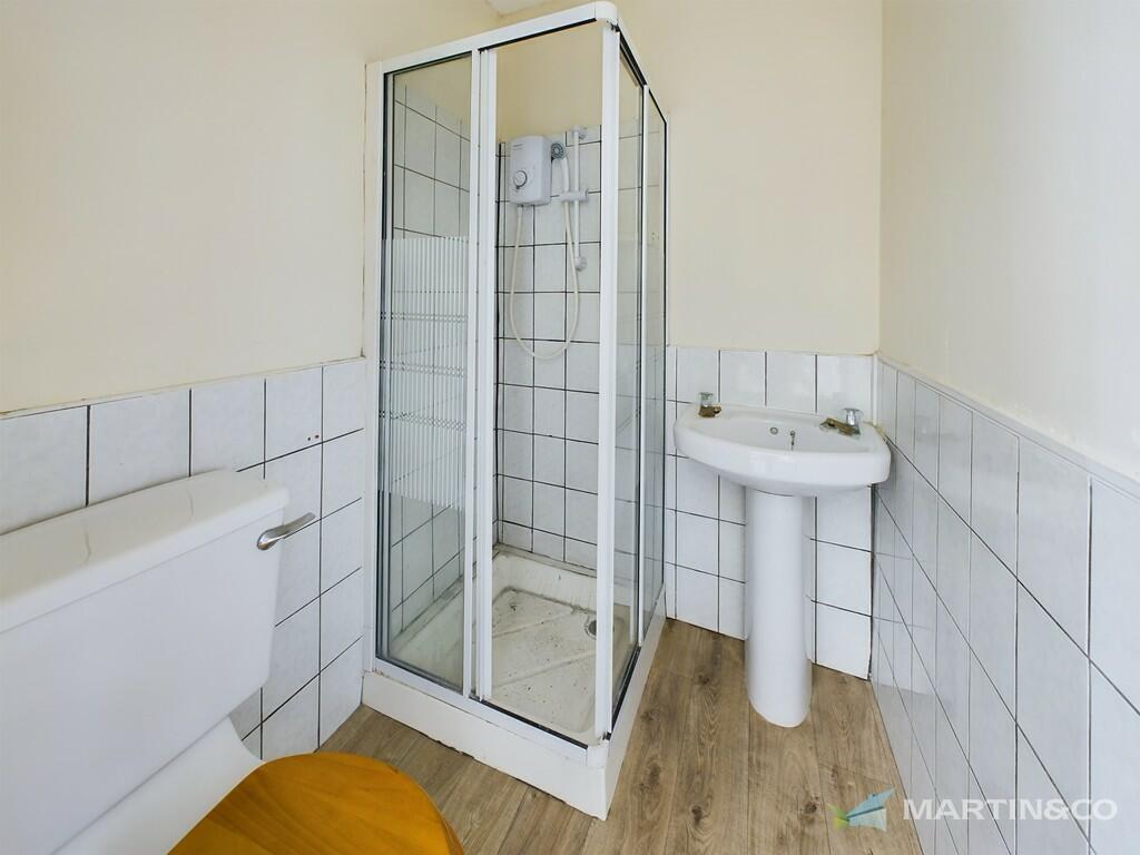 Shower T202410111440.jpg