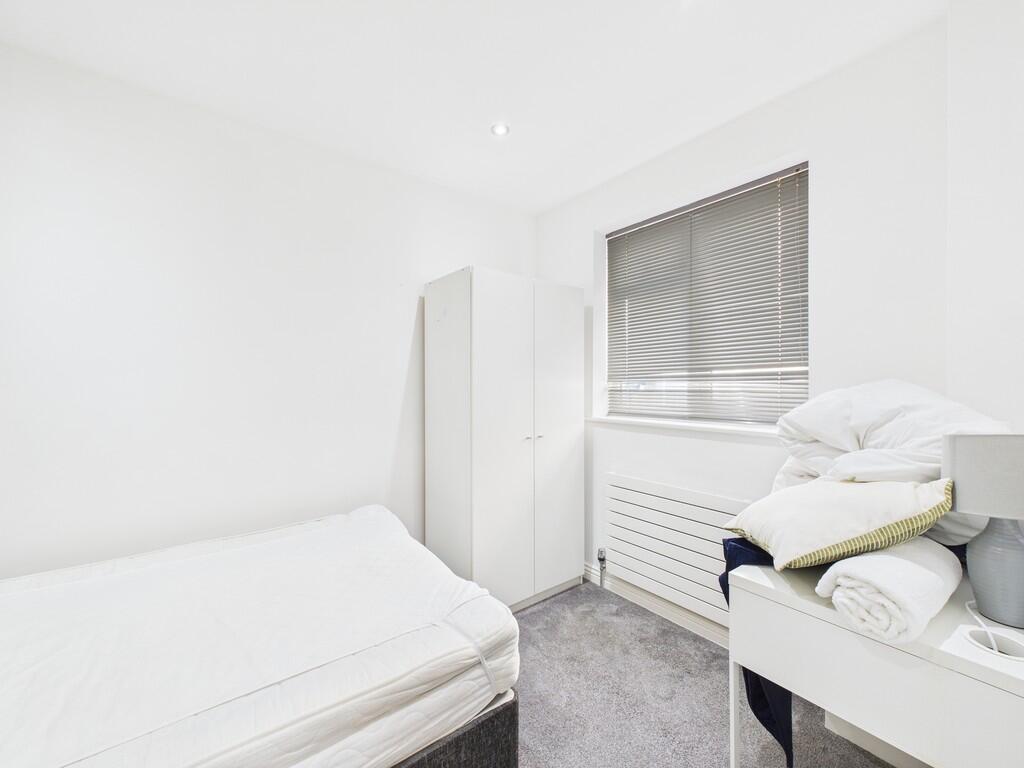 CAM03519G0-PR0375...