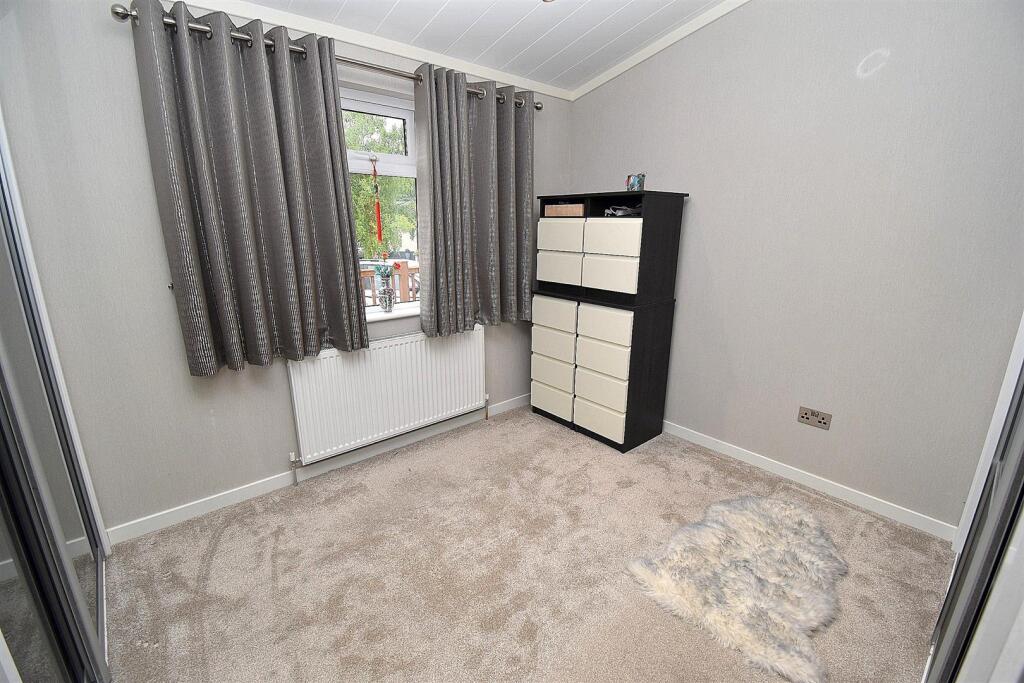 BEDROOM TWO.JPG