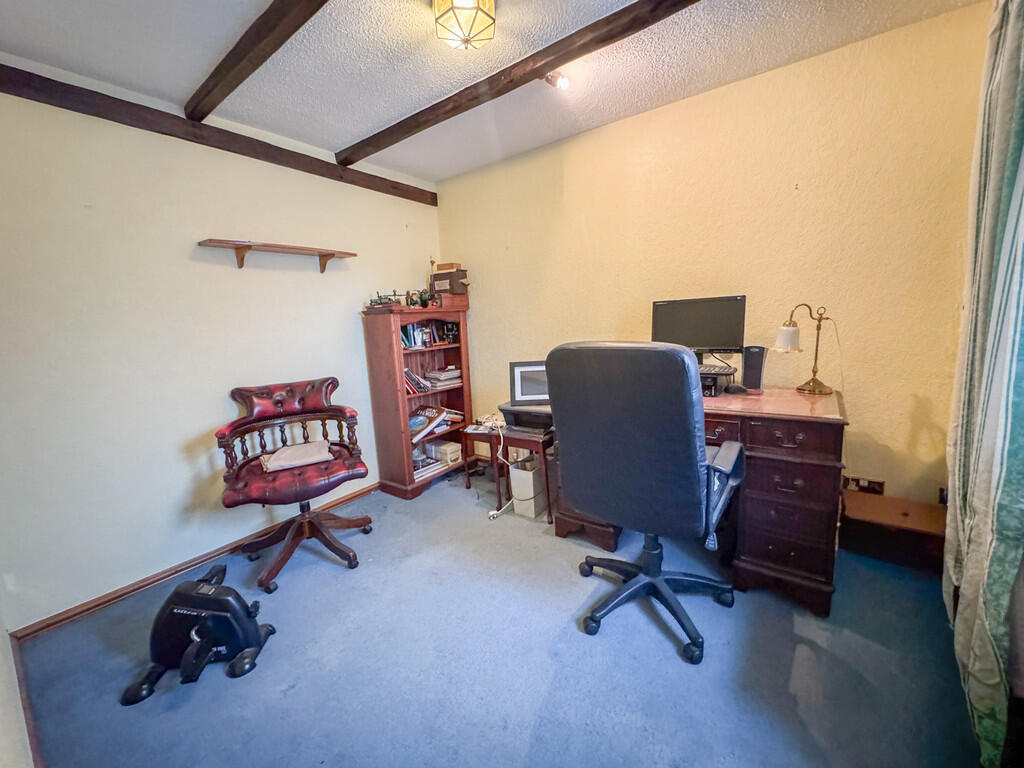 bed 4