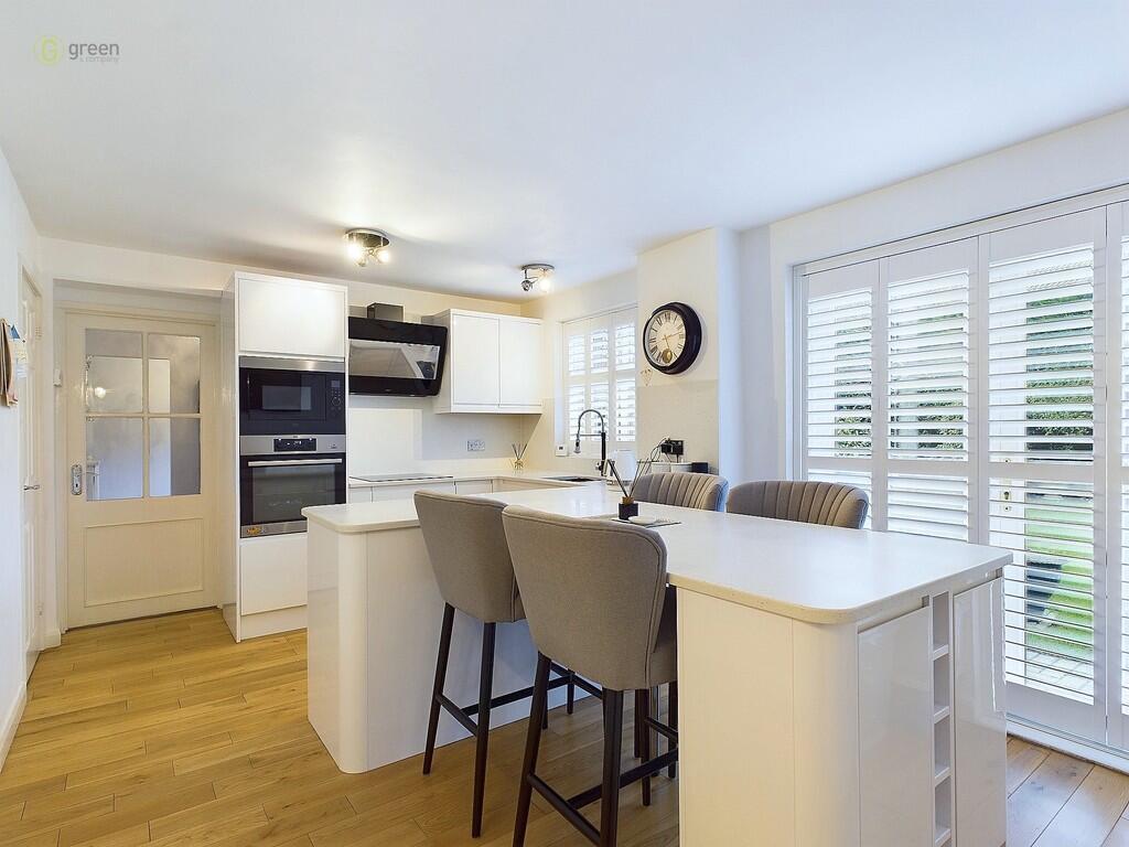 CAM04914G0-PR0028...