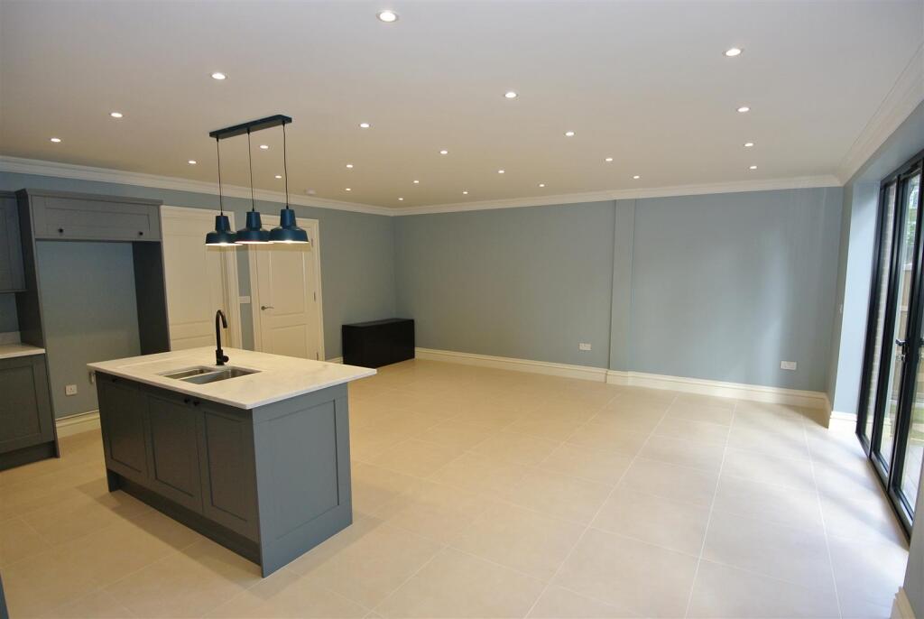 Kitchen Breakfast Family Room.JPG