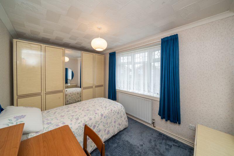 BEDROOM 2