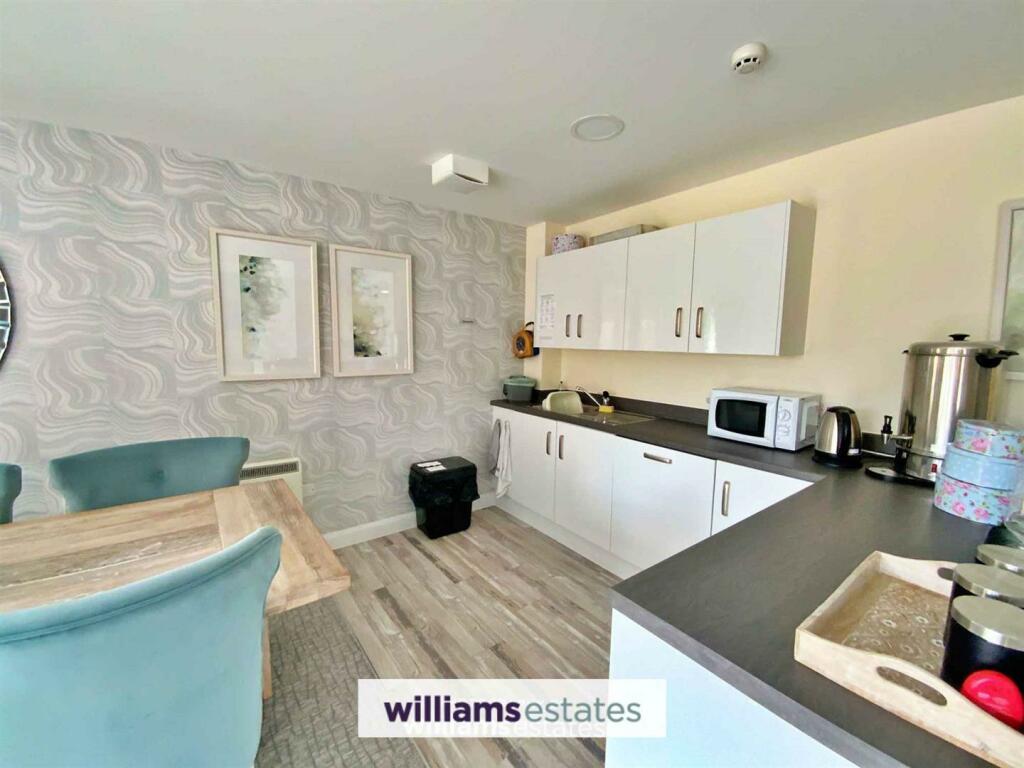 Communal Kitchen Area