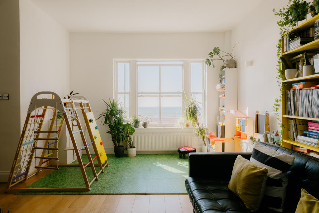 Croft-StLeonards-GrandParade-Interior