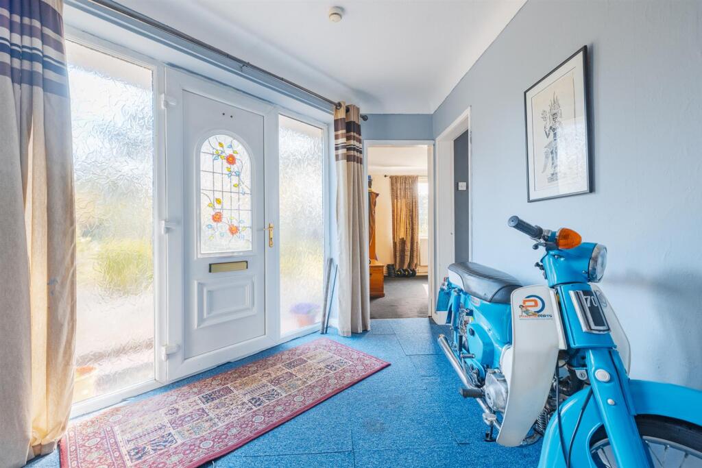 38 Waterford Dr-20.jpg