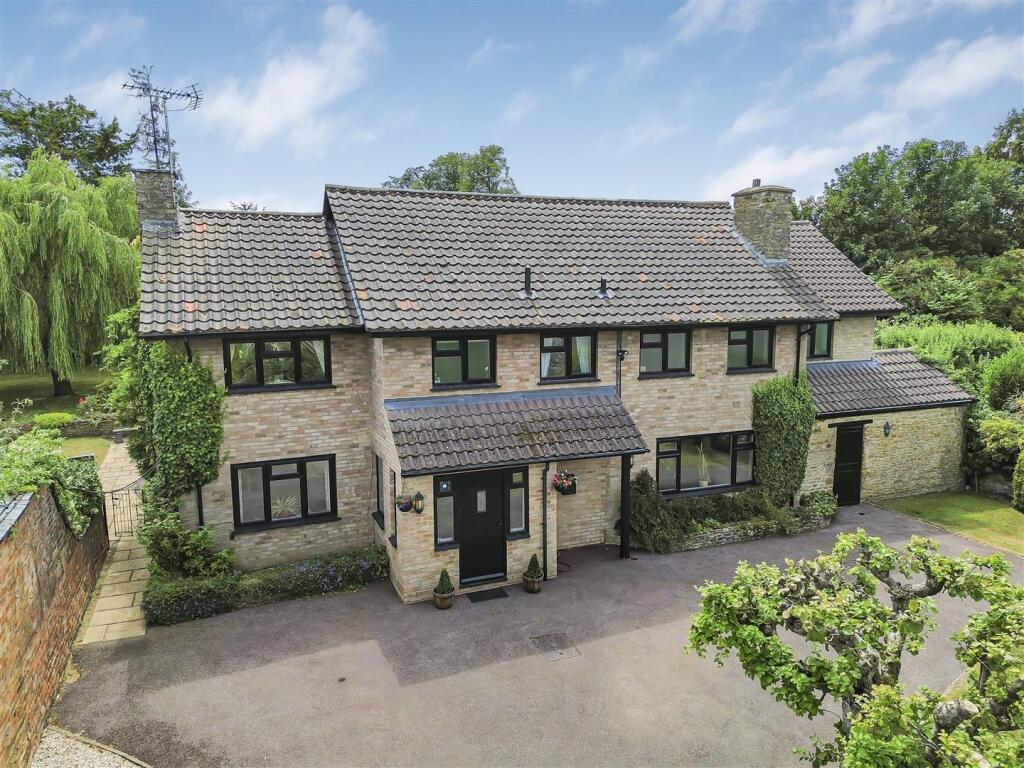 Langleys, 6 Deans Row, Gayton