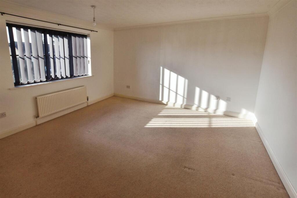 Principle bedroom