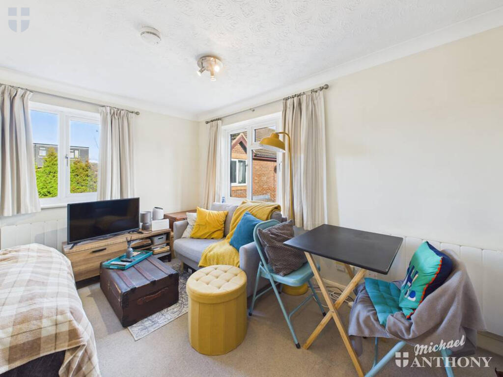 CAM03852G0-PR0477-STILL005-thumbnail-h750-70