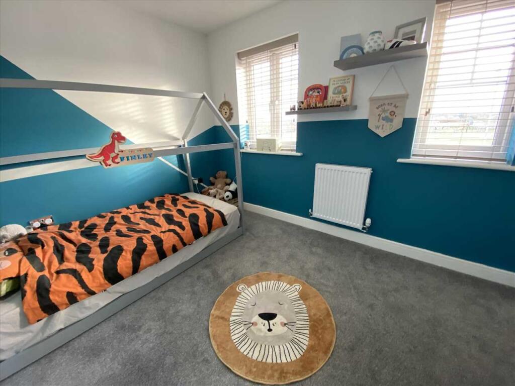 Bedroom 2: