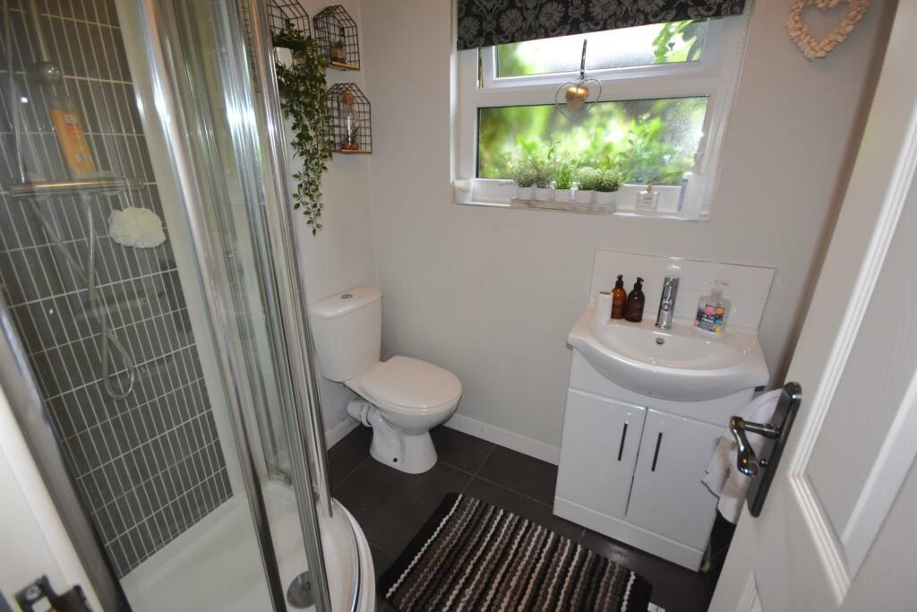 GROUND FLOOR SHOWER SUITE