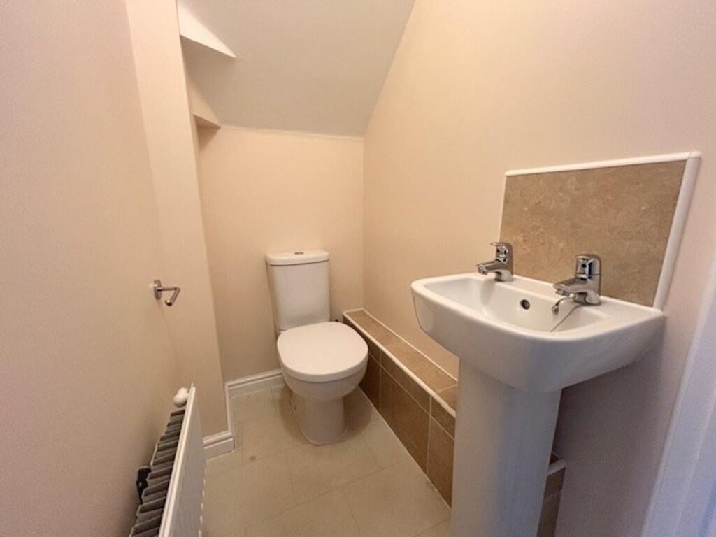 22 bid wc