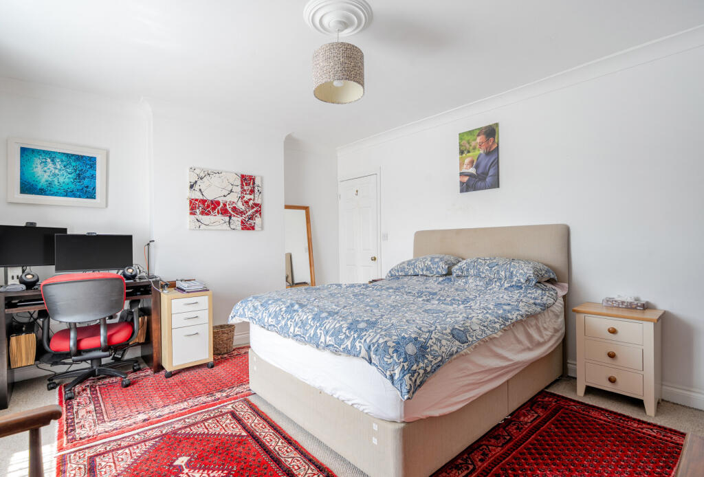 1313132-7-685e8a7...