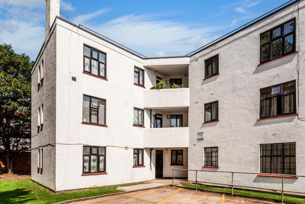 THE HOMEFIELD (3).jpg