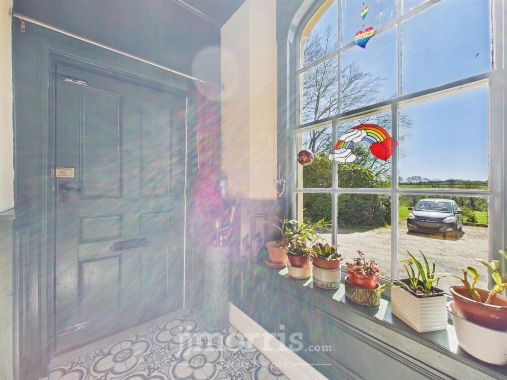 CAM05297G0-PR0021-STILL004.jpg