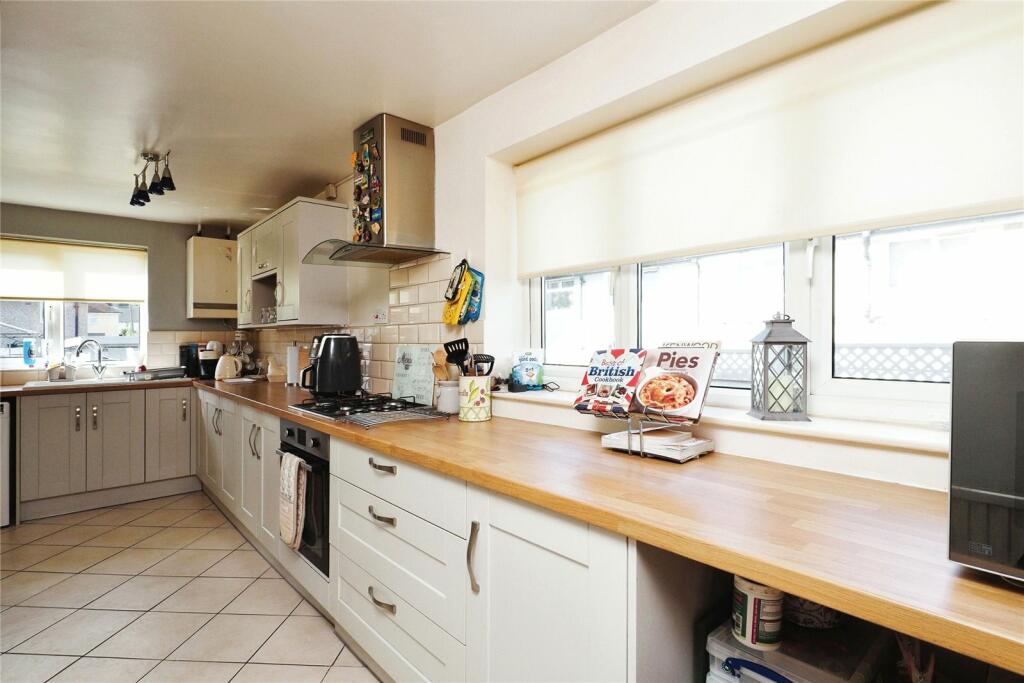 Fitted Kitchen
