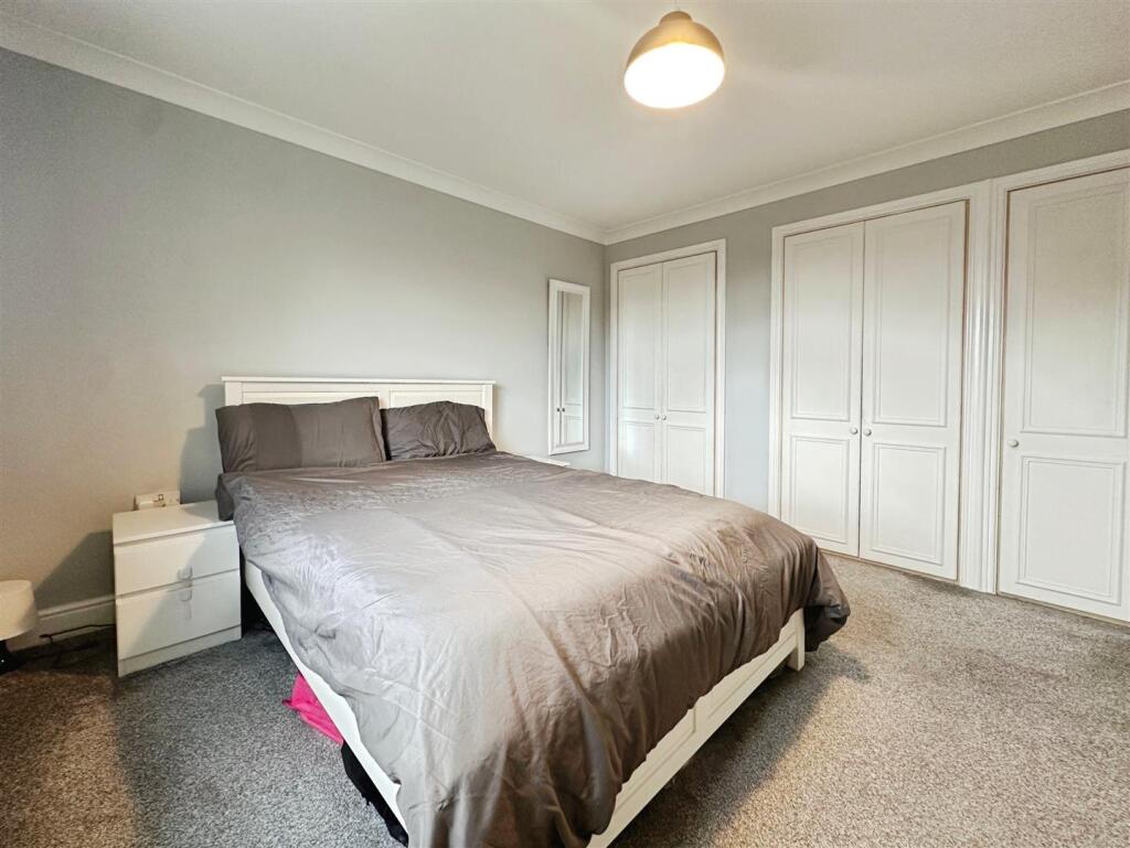 dc674f8a--475E-B4C5-C23E26712E9D-62512-000014DE621