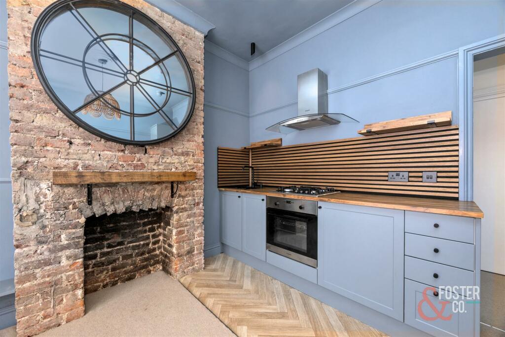 Ditchling Rise, 23-008.JPG