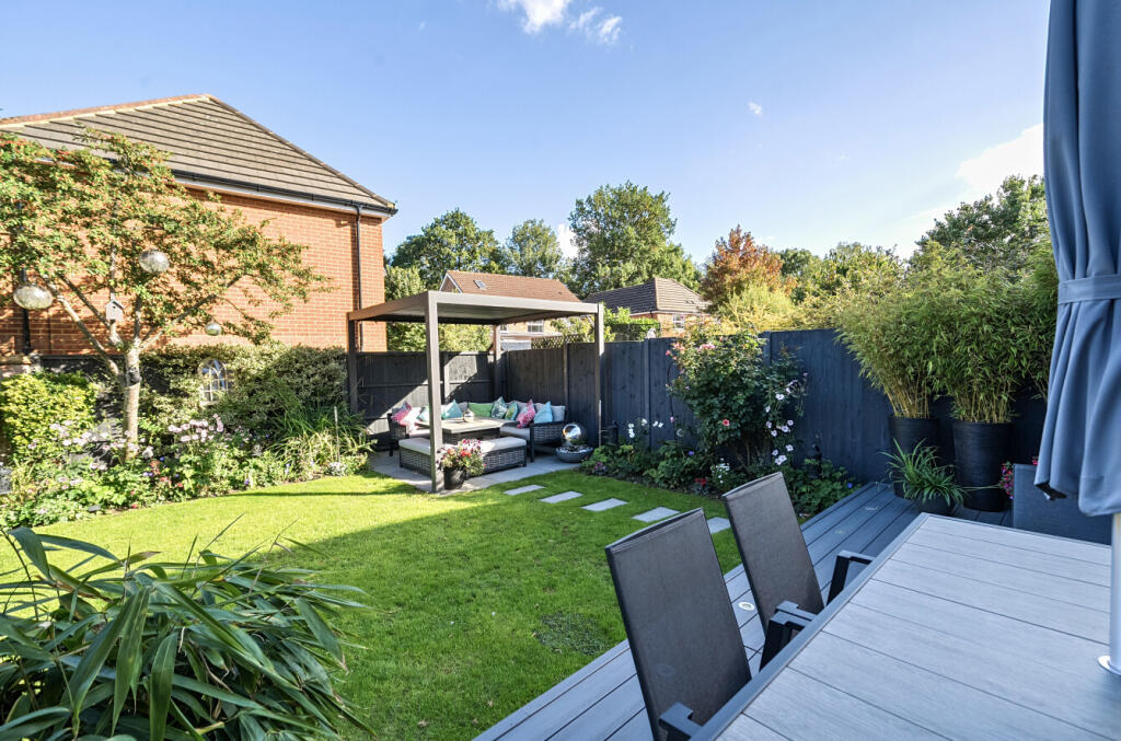 1356827-21-68d174...