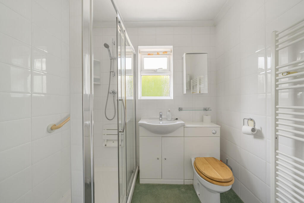 1305051-14-684c3b...