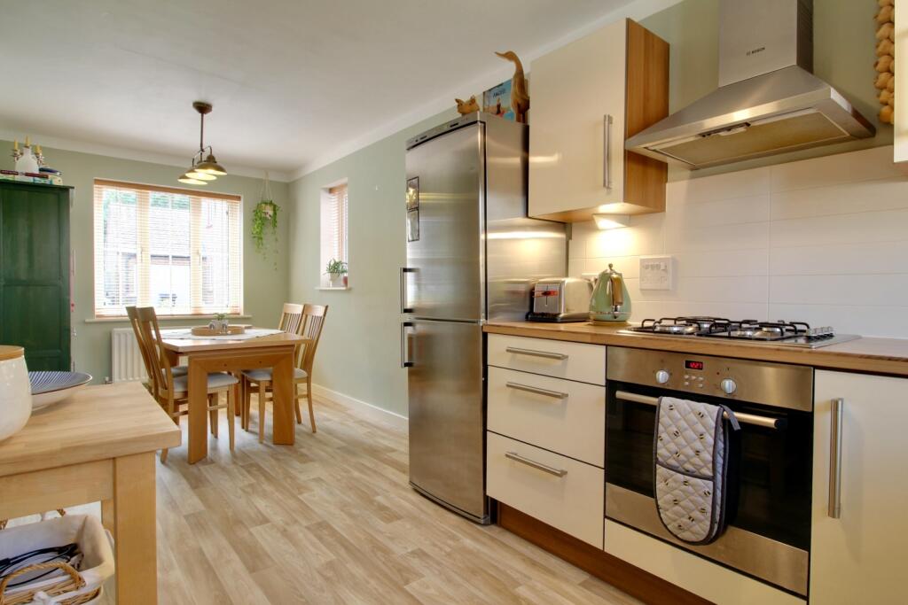 Kitchen Diner - reverse view - Gus Critchlow EweMo