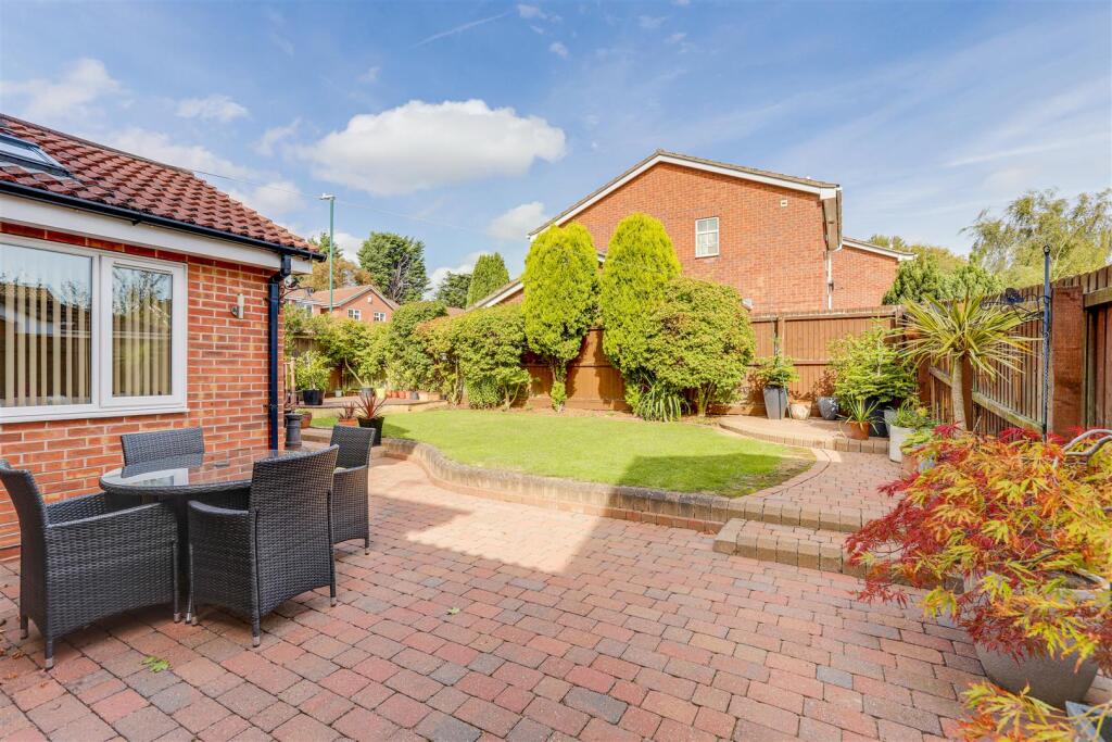 IMG_7142-IMG_7146 copy.jpg